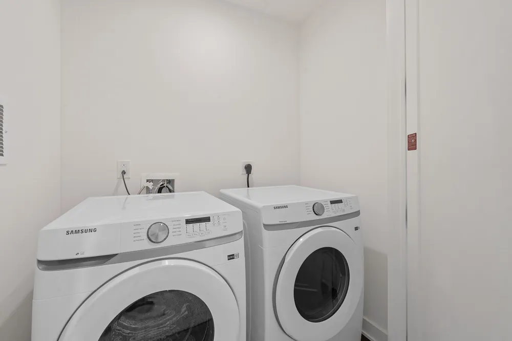 84 East Avenue #1506 Austin, TX 78701