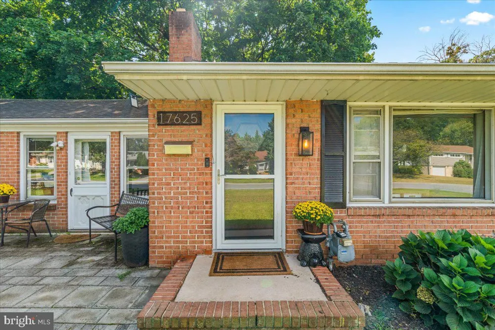 17625 YORK ROAD Hagerstown, MD 21740