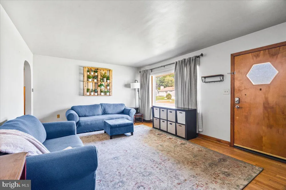 17625 YORK ROAD Hagerstown, MD 21740