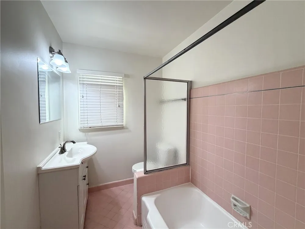 1120 Monterey #8 Alhambra, CA 91801