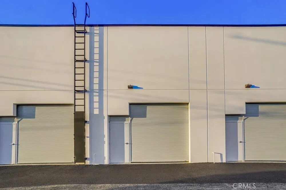 252 W Chestnut Monrovia, CA 91016