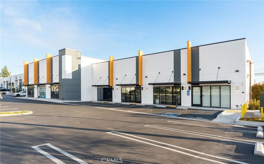 252 W Chestnut Monrovia, CA 91016