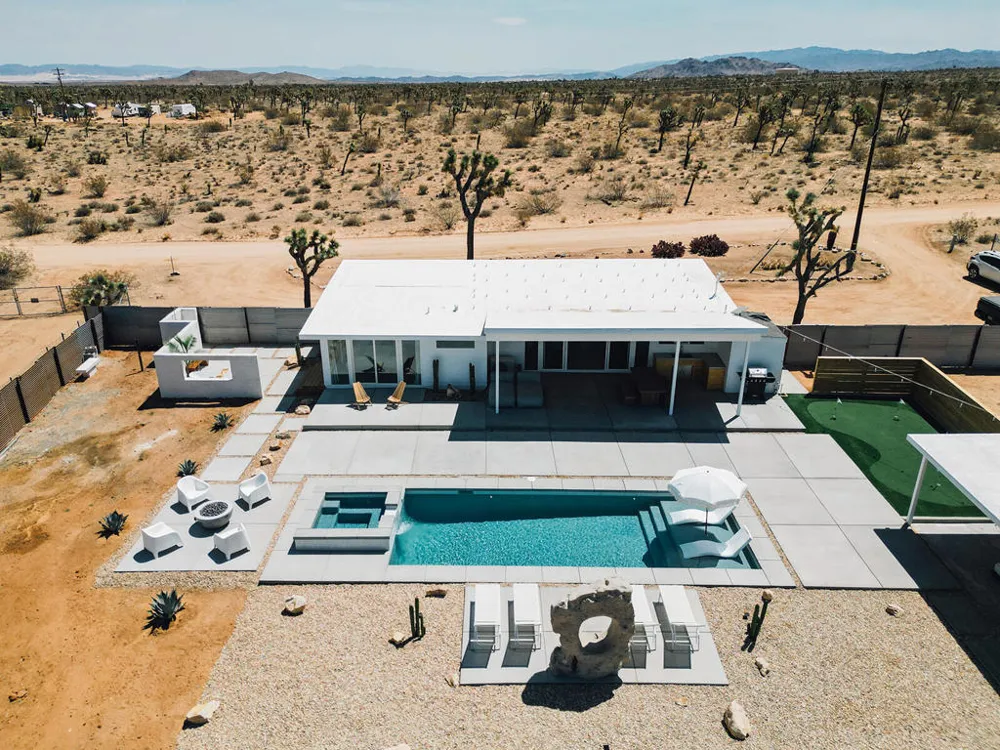 2742 Sage Avenue Yucca Valley, CA 92284