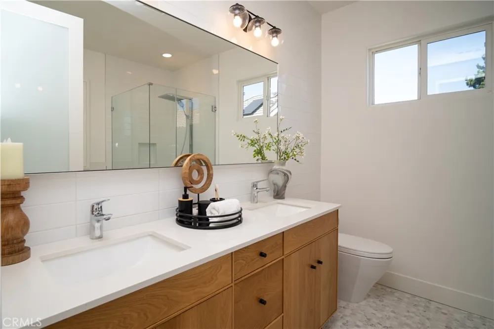 9401 Longden Temple City, CA 91780