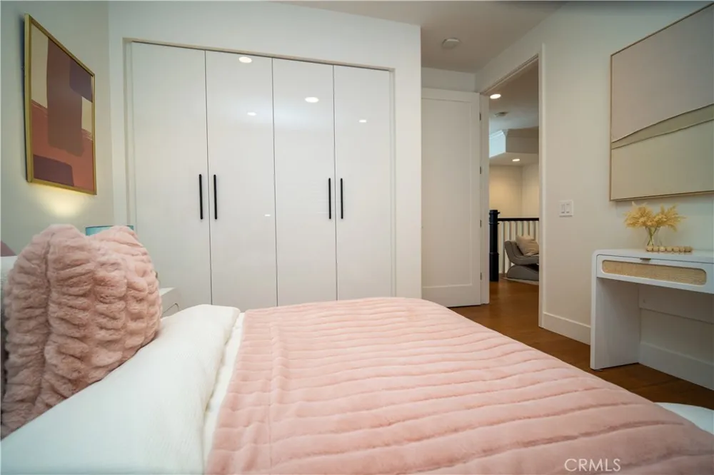 9401 Longden Temple City, CA 91780