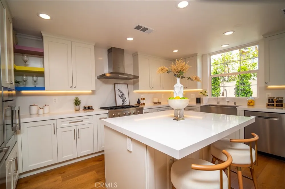 9401 Longden Temple City, CA 91780