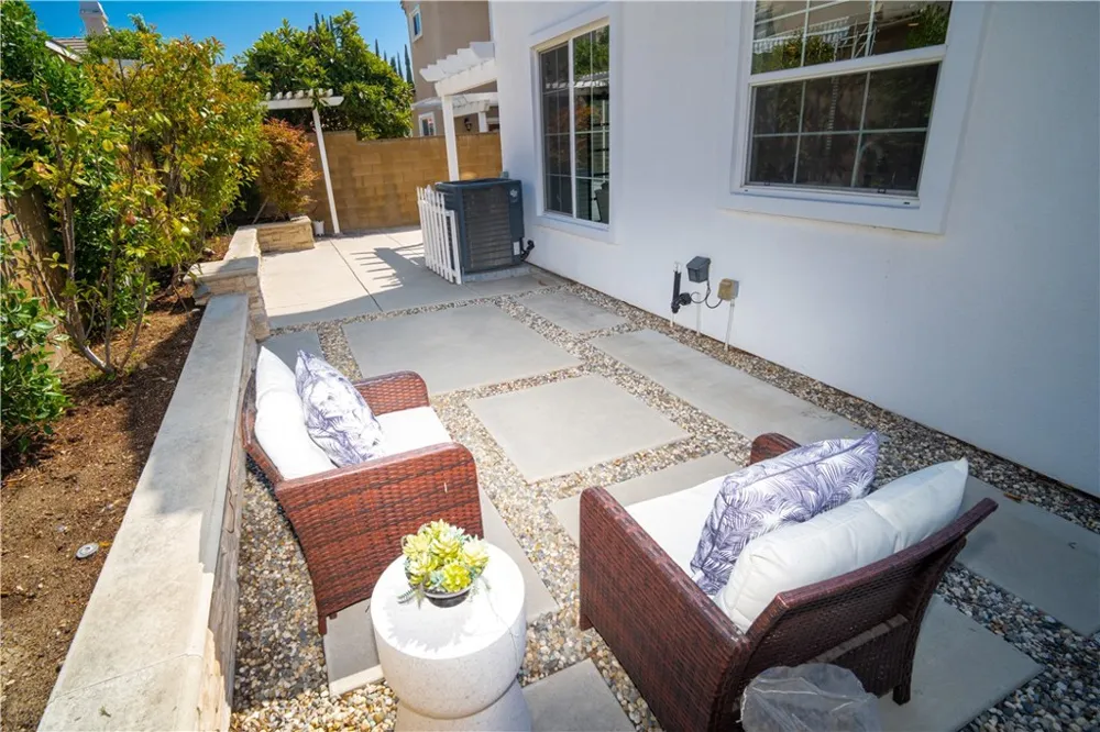 9401 Longden Temple City, CA 91780