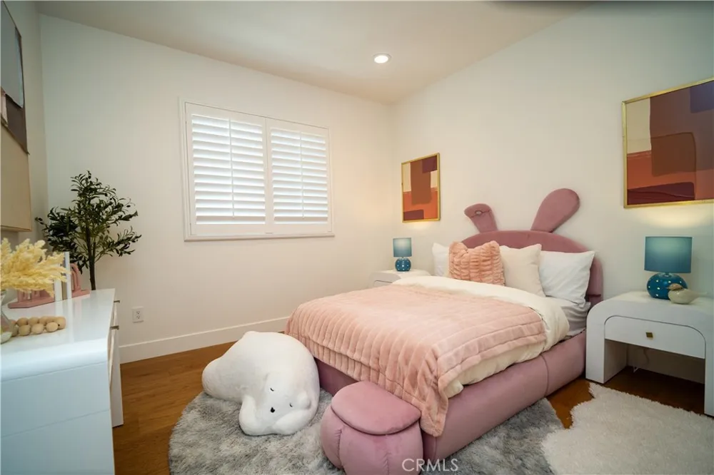 9401 Longden Temple City, CA 91780