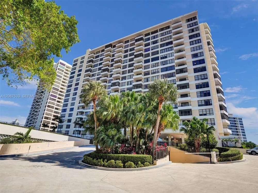 600 Three Islands Blvd #311 Hallandale Beach, FL 33009