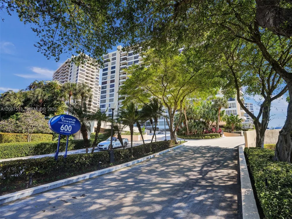 600 Three Islands Blvd #311 Hallandale Beach, FL 33009
