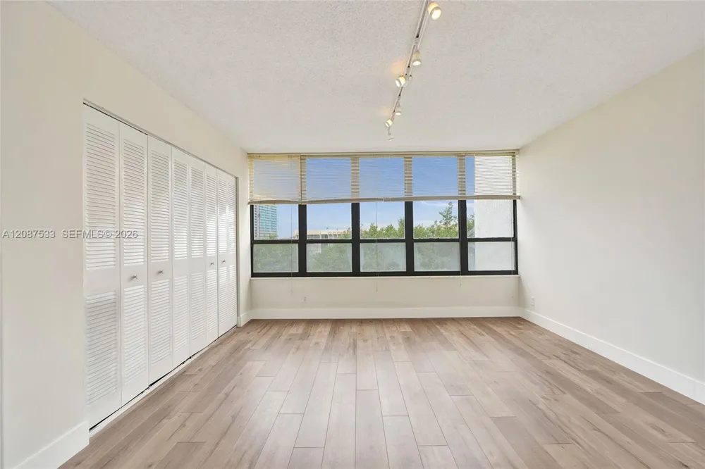 600 Three Islands Blvd #311 Hallandale Beach, FL 33009