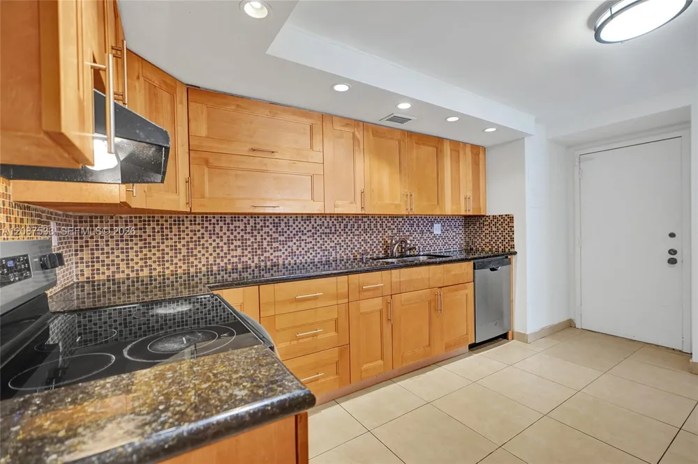 600 Three Islands Blvd #311 Hallandale Beach, FL 33009