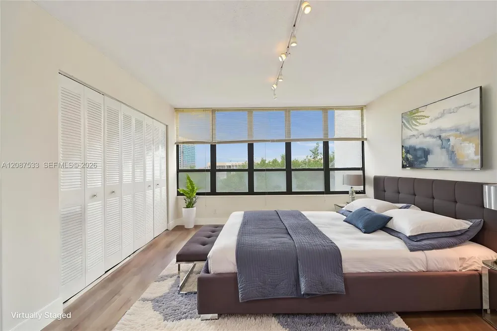 600 Three Islands Blvd #311 Hallandale Beach, FL 33009