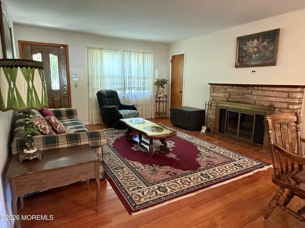 167 Kings Highway Middletown, NJ 07748