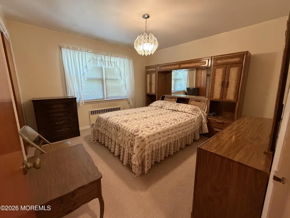 167 Kings Highway Middletown, NJ 07748