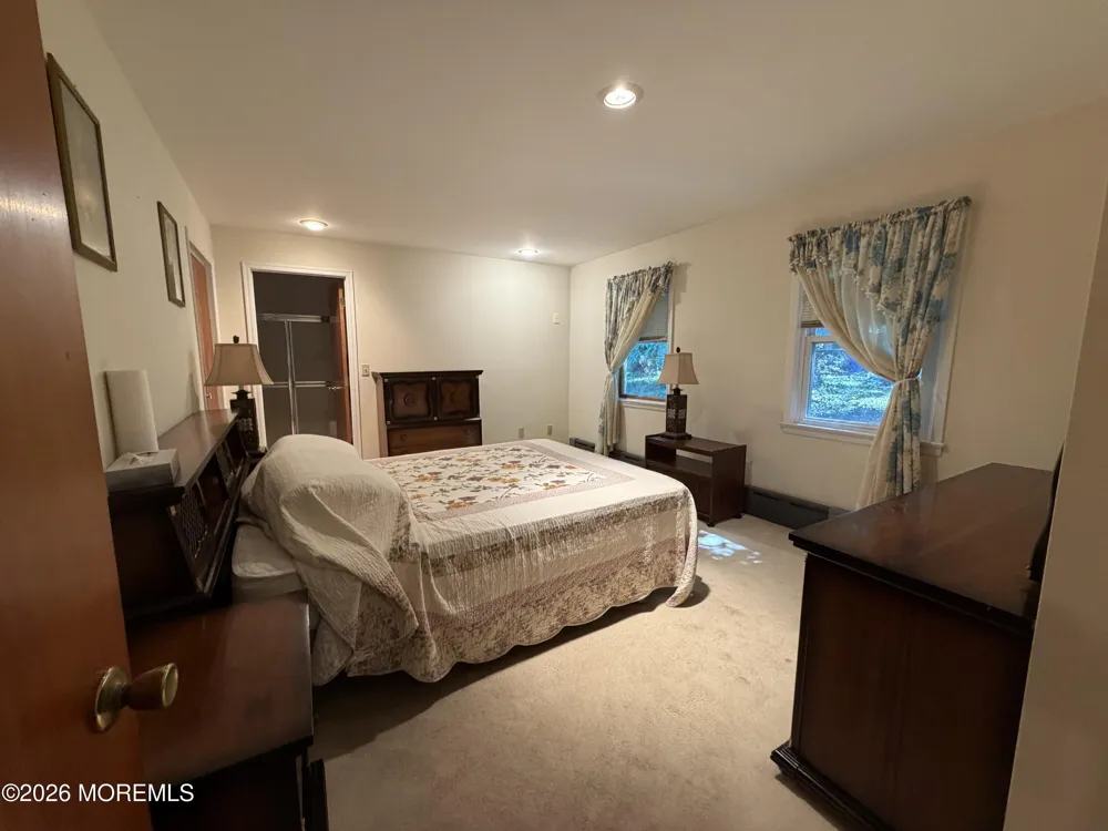 167 Kings Highway Middletown, NJ 07748