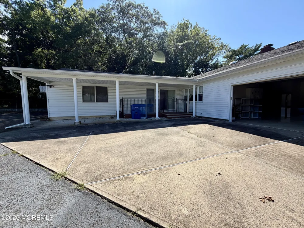 167 Kings Highway Middletown, NJ 07748