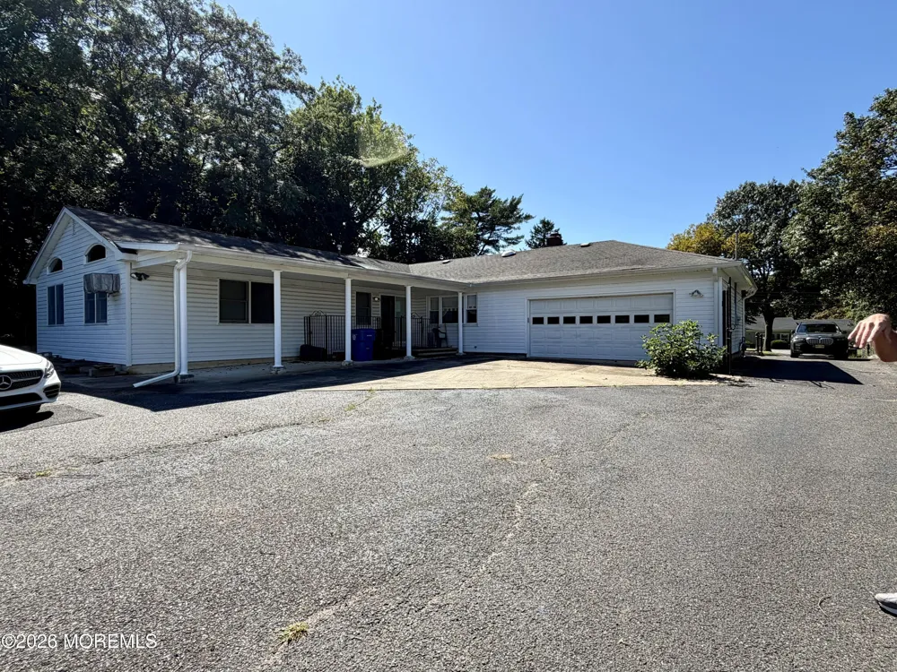 167 Kings Highway Middletown, NJ 07748