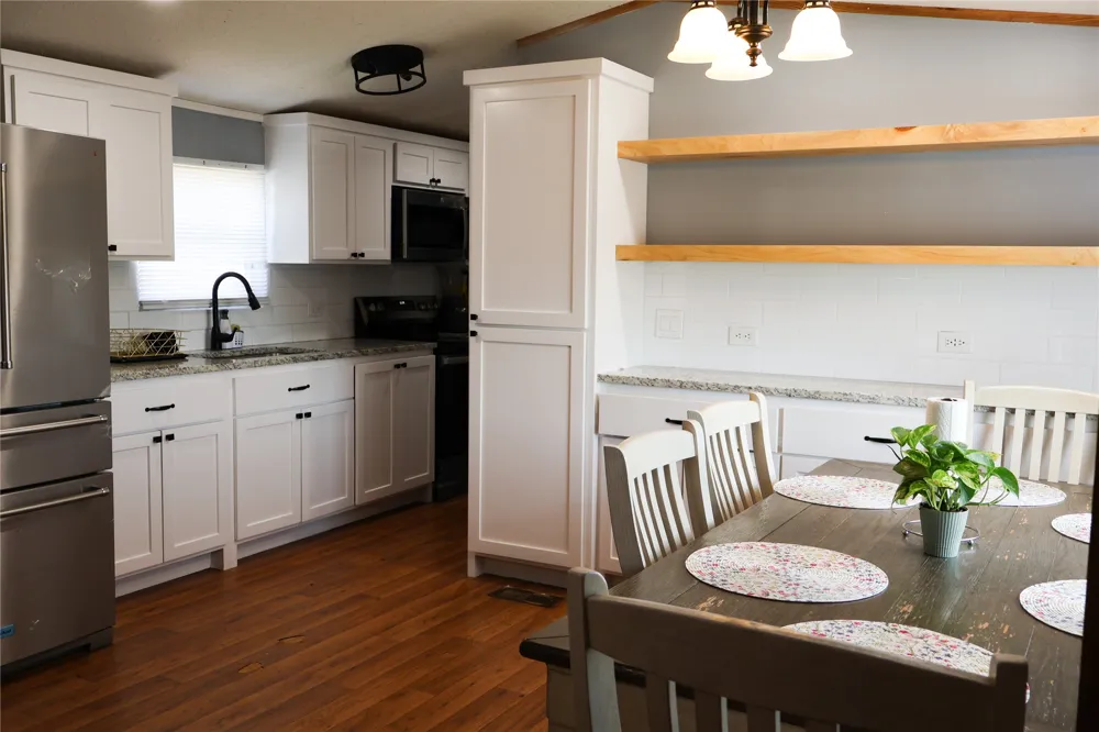 16398 Hawk Road Beggs, OK 74421