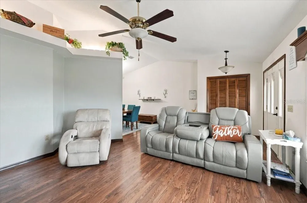 1731 BRANGUS DRIVE Lakeland, FL 33810