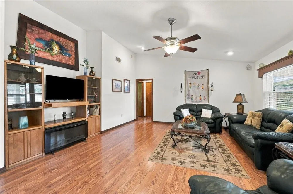 1731 BRANGUS DRIVE Lakeland, FL 33810