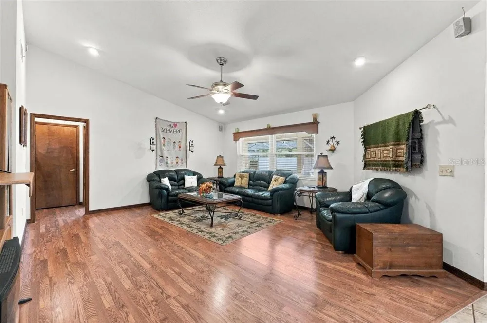 1731 BRANGUS DRIVE Lakeland, FL 33810