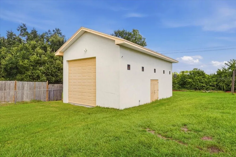 1731 BRANGUS DRIVE Lakeland, FL 33810