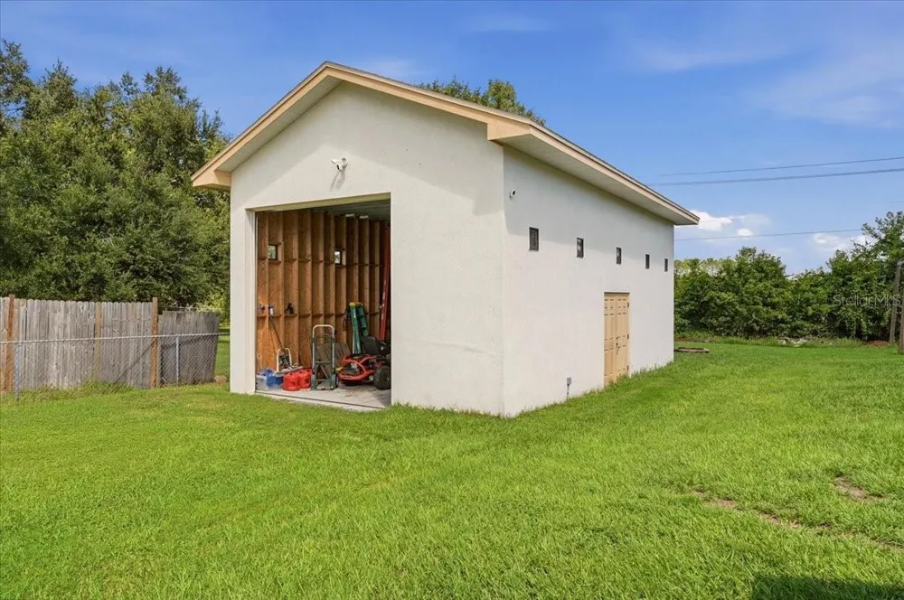 1731 BRANGUS DRIVE Lakeland, FL 33810