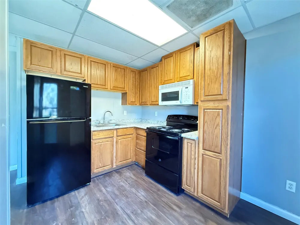 160 Private Road 4352 #B Lampasas, TX 76550