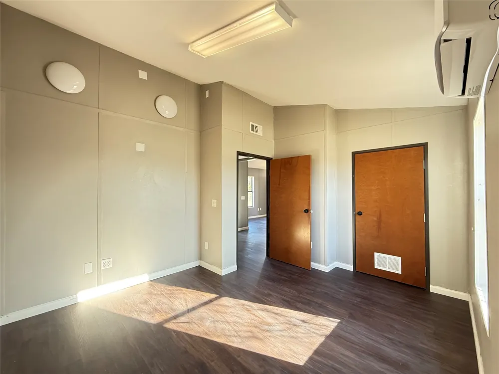 160 Private Road 4352 #B Lampasas, TX 76550