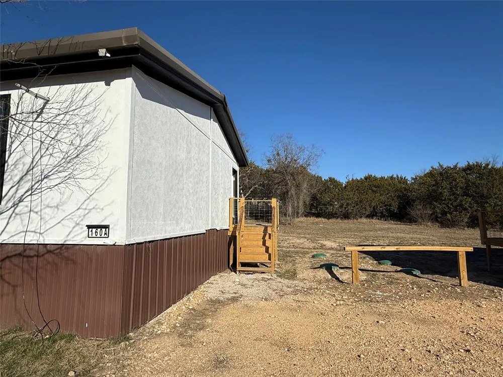 160 Private Road 4352 #B Lampasas, TX 76550