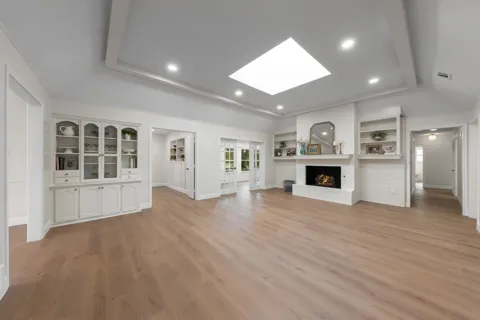 2844 Hurstview Drive