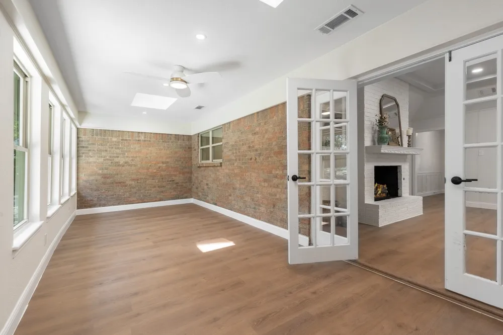 2844 Hurstview Drive Hurst, TX 76054