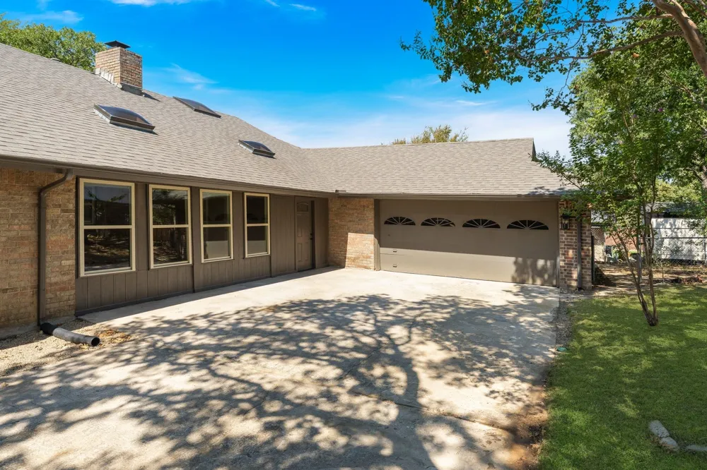 2844 Hurstview Drive Hurst, TX 76054