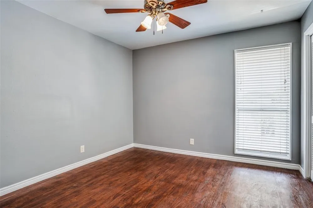 982 S Weatherred Drive #B Richardson, TX 75080