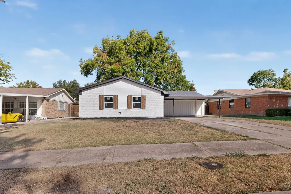 3241 Santiago Drive Mesquite, TX 75150