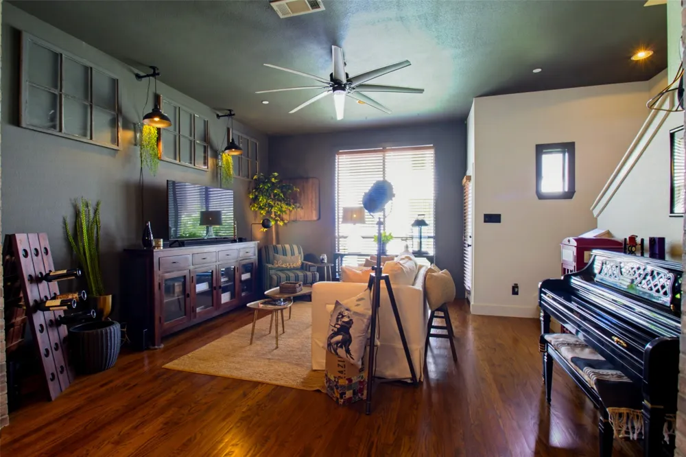 4211 Rawlins Street #347 Dallas, TX 75219
