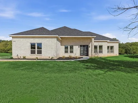 2304 Candlestick Drive