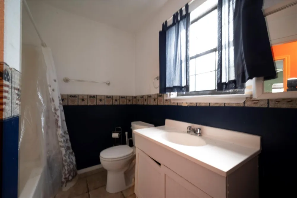 6412 Avenue M Santa Fe, TX 77510