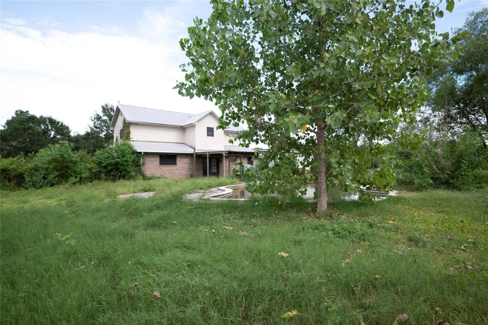 6412 Avenue M Santa Fe, TX 77510