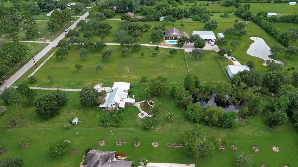 6412 Avenue M Santa Fe, TX 77510
