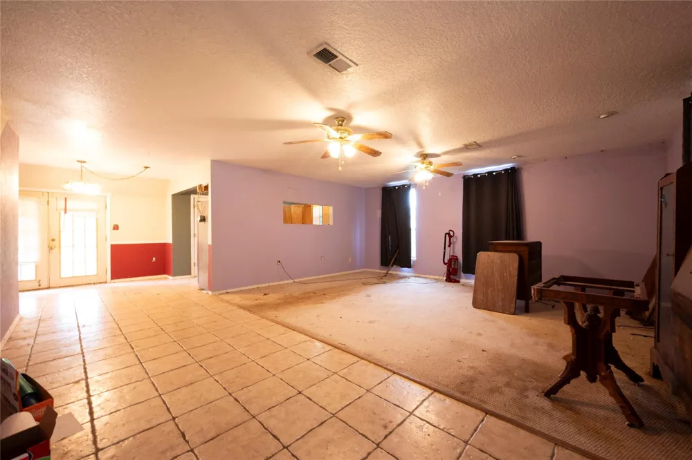 6412 Avenue M Santa Fe, TX 77510