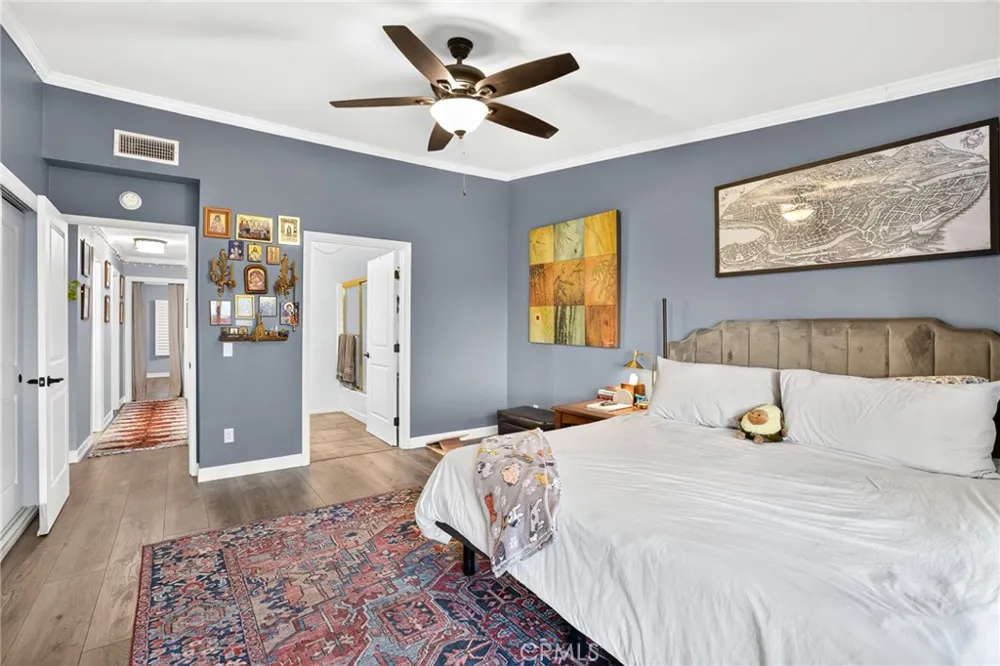 3044 Mountain Top Highland, CA 92346