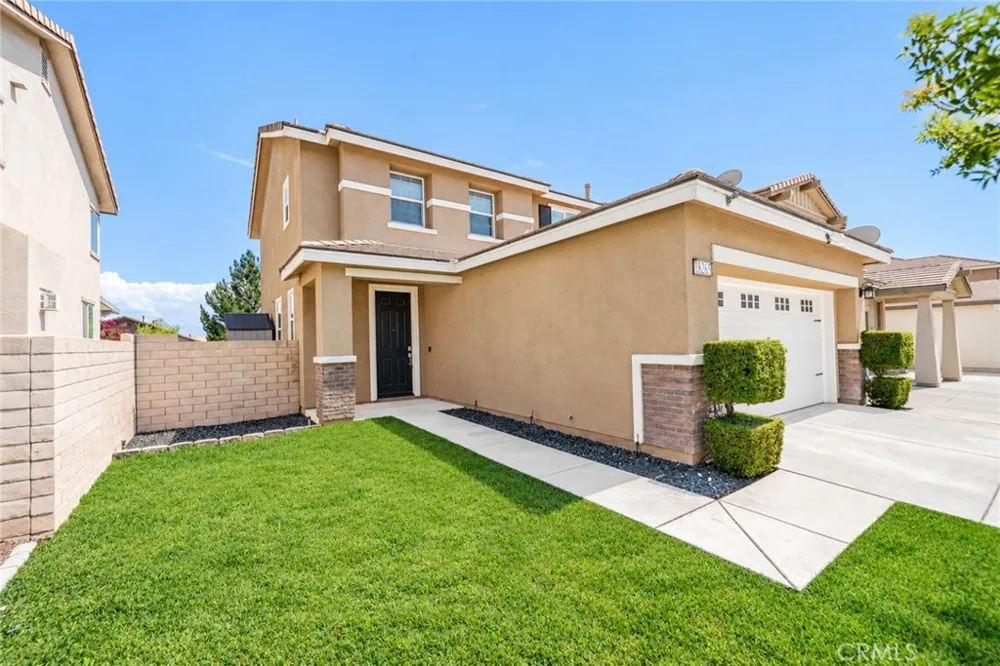 18265 Damiana San Bernardino, CA 92407