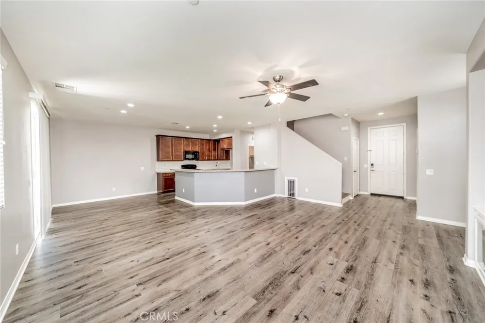18265 Damiana San Bernardino, CA 92407