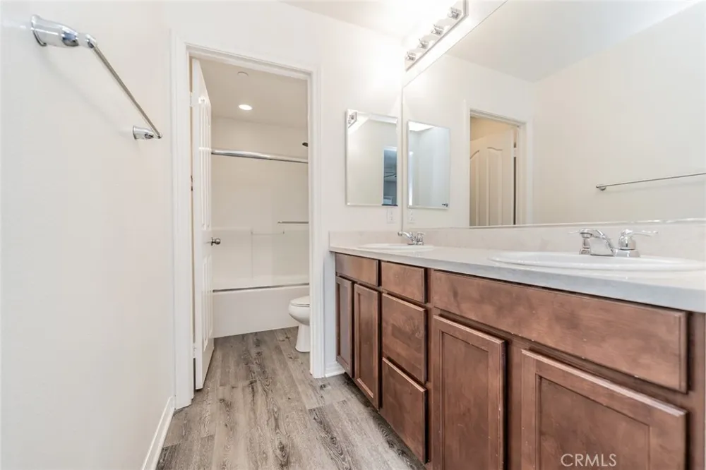 18265 Damiana San Bernardino, CA 92407