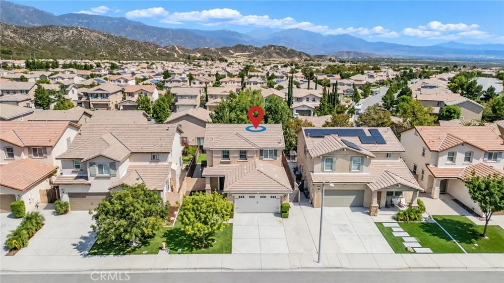 18265 Damiana San Bernardino, CA 92407