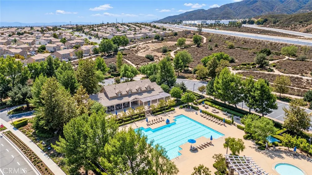 18265 Damiana San Bernardino, CA 92407