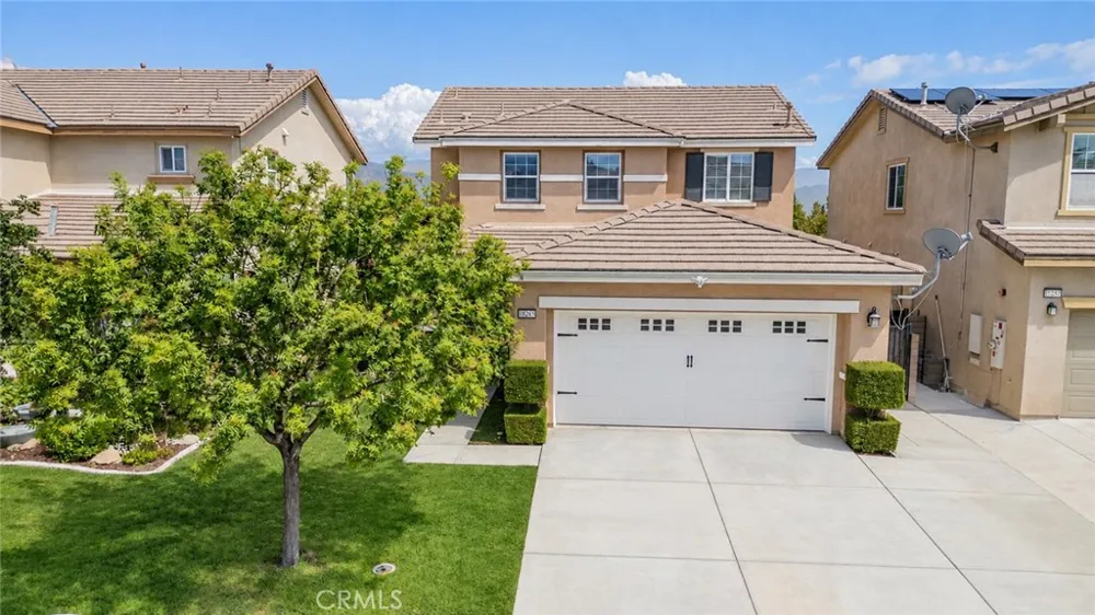 18265 Damiana San Bernardino, CA 92407