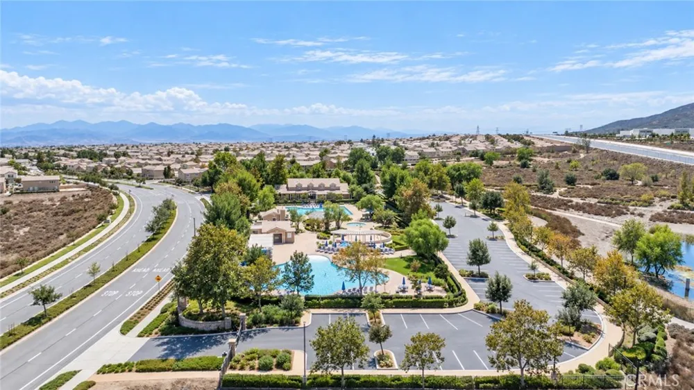 18265 Damiana San Bernardino, CA 92407